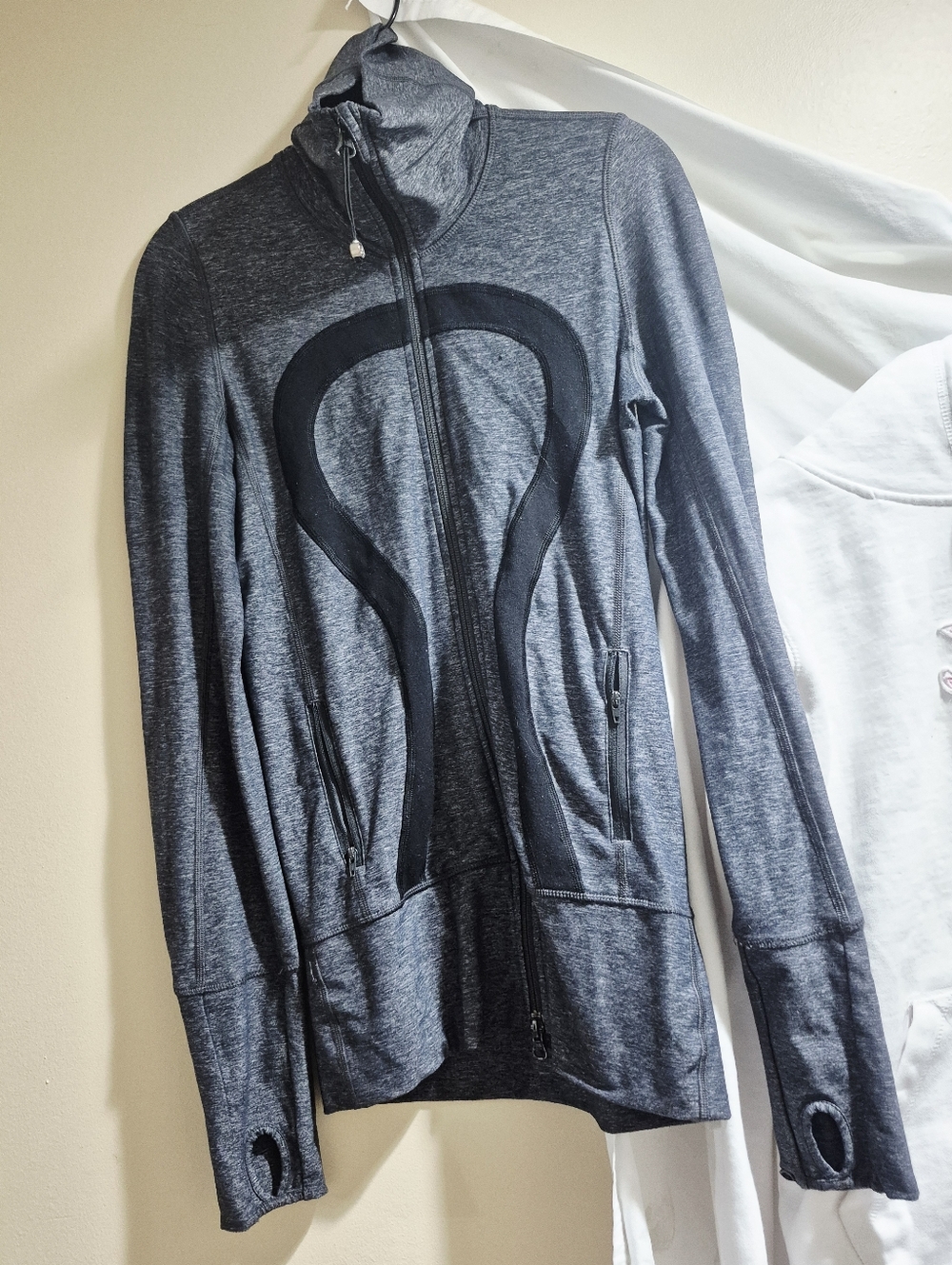 Black Activewear Jacket with Zipper